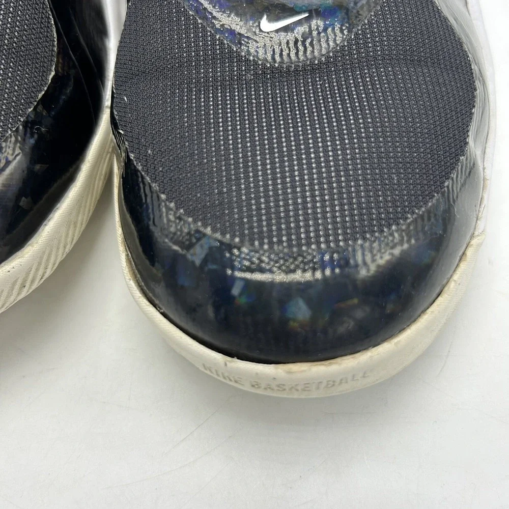 Nike Sneakers Boys 5 Y Team Hustle Basketball Shoes Black White Multi CV8970-001